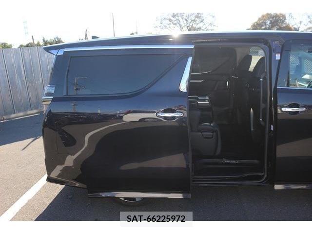 Toyota VELLFIRE 2018-08 205414-9