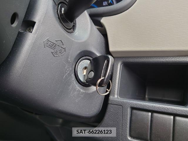Suzuki WAGON R 2015-06 377530-29