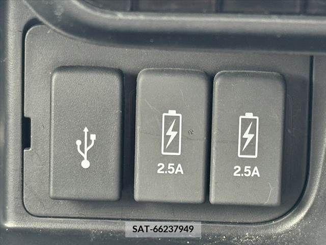 Honda N BOX CUSTOM 2018-05 336371-28