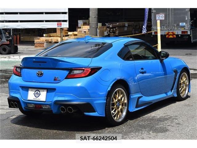 Toyota 86 2022-04 360793-3