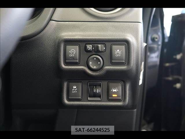 Nissan NOTE 2018-03 280138-4