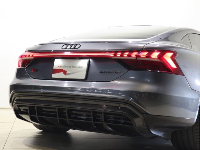 Audi E-TRON 2021-11 6681-6