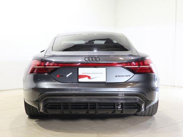 Audi E-TRON 2021-11 6681-2