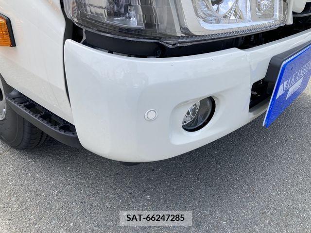 Hino DUTRO 2023-02 255099-7