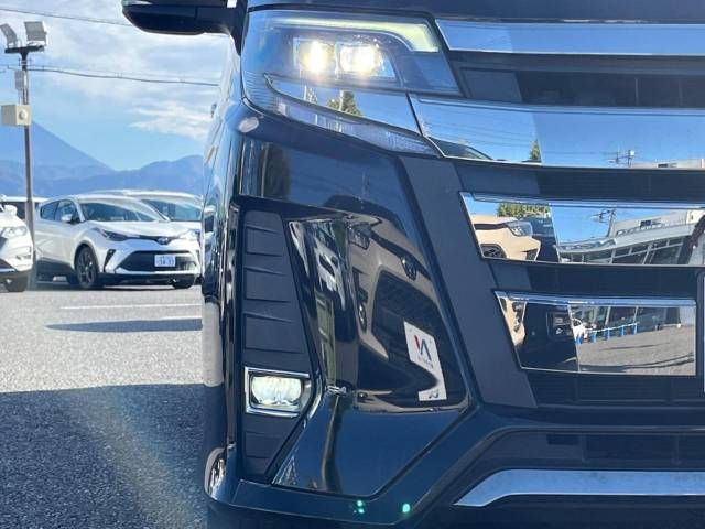 Toyota NOAH 2018-11 185458-13