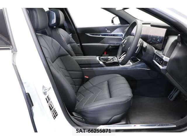 Bmw 7 SERIES 2023-05 357118-1