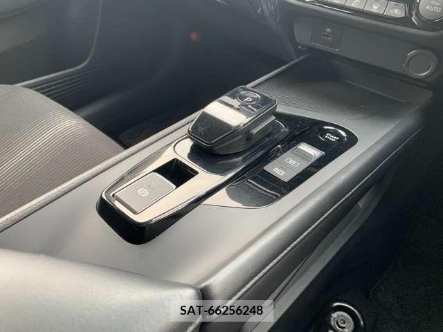 Nissan NOTE 2021-02 219765-4