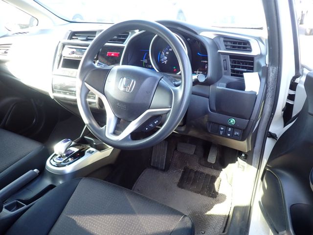 Honda FIT HYBRID 2016-10 15947-8