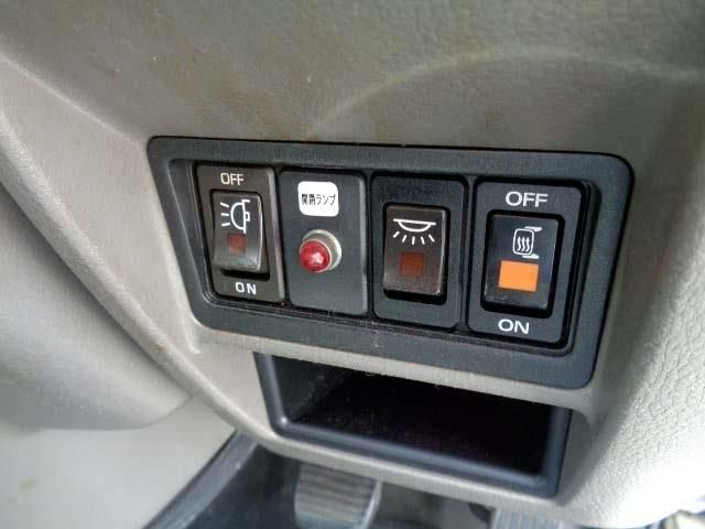 Nissan ATLAS 2017-03 19115-7