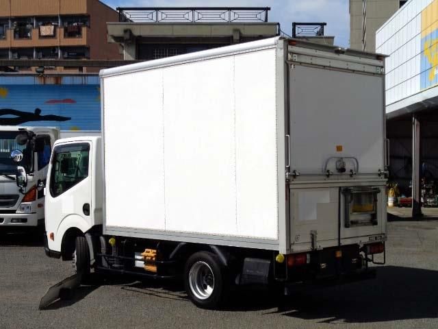 Nissan ATLAS 2017-03 19115-1