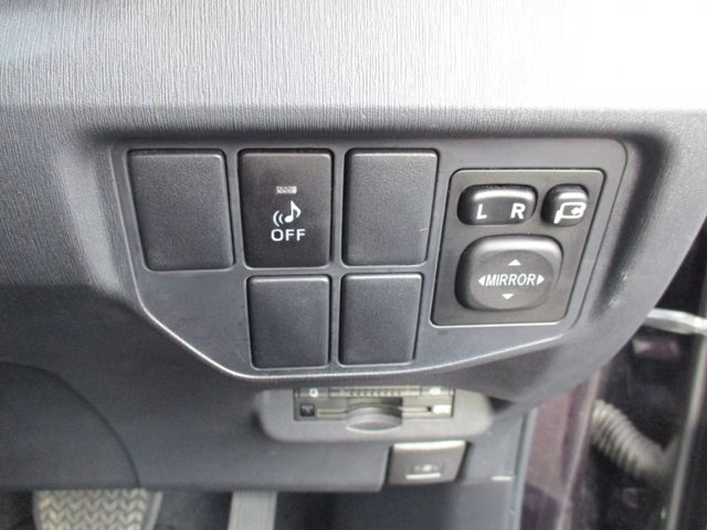 Toyota PRIUS 2014-03 14740-6