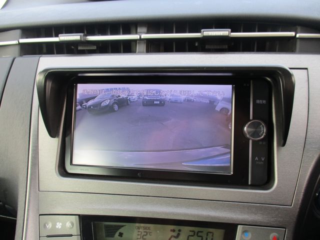 Toyota PRIUS 2014-03 14740-8