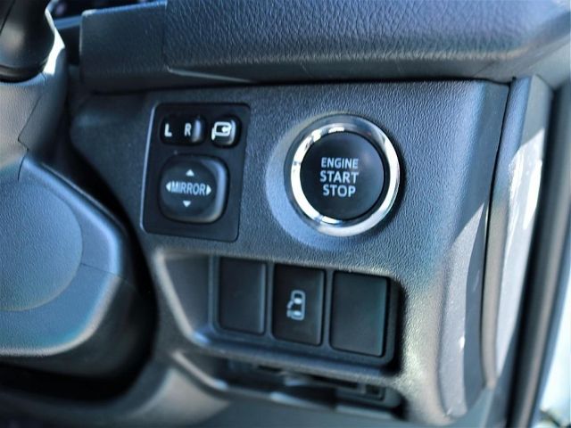 Toyota HIACE WAGON 2018-01 6505-18