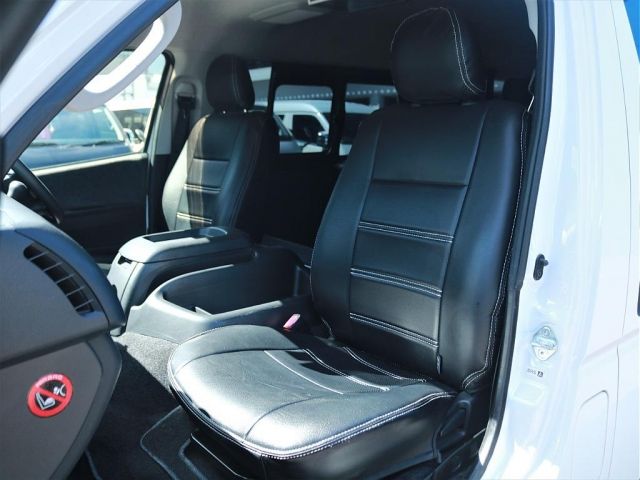 Toyota HIACE WAGON 2018-01 6505-9