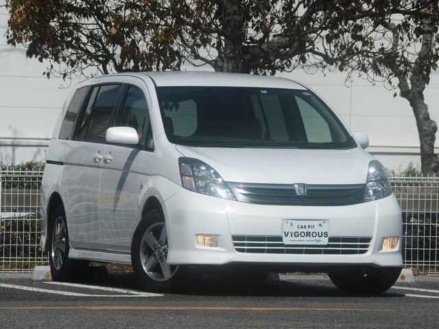 Toyota ISIS 2006-03 1413-0