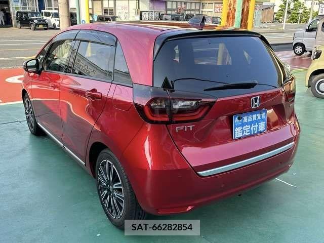 Honda FIT 2021-08 390848-3