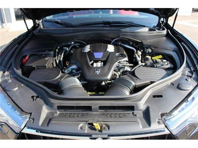 Maserati LEVANTE 2018-08 182470-8