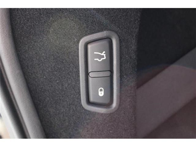 Maserati LEVANTE 2018-08 182470-24