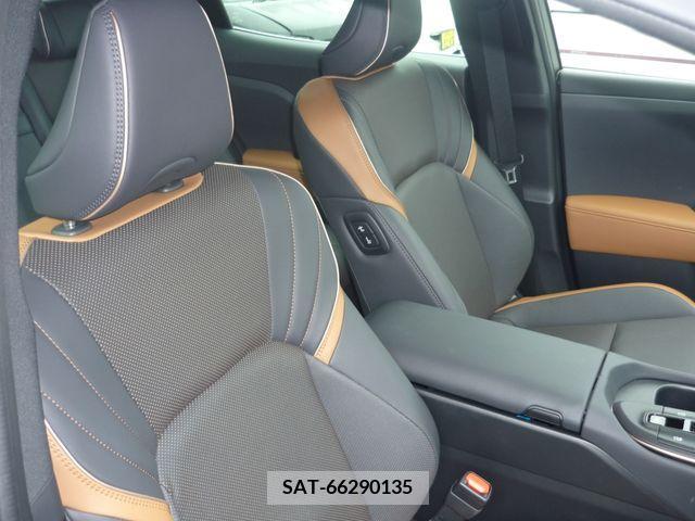 Toyota CROWN 2023-04 316702-11