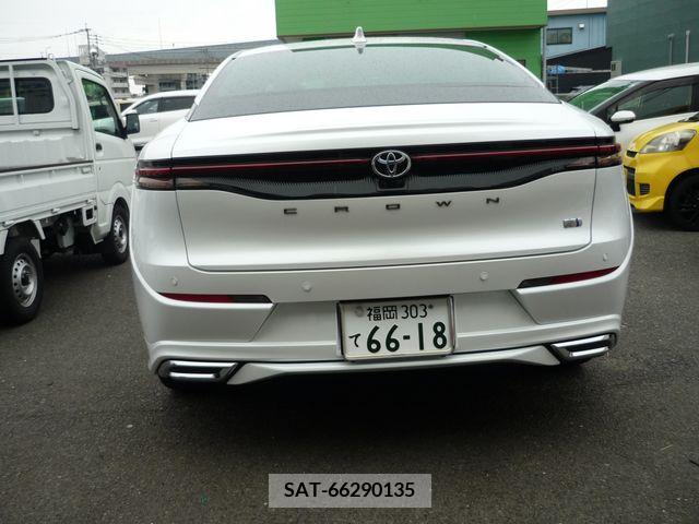 Toyota CROWN 2023-04 316702-6