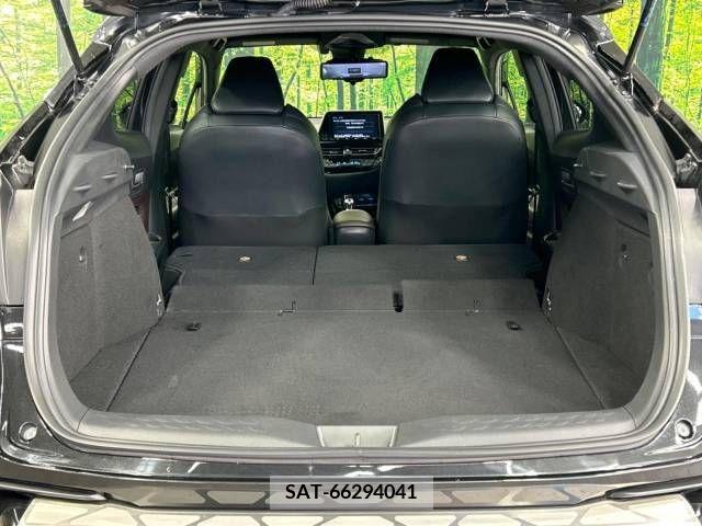 Toyota C-HR 2017-04 322963-10