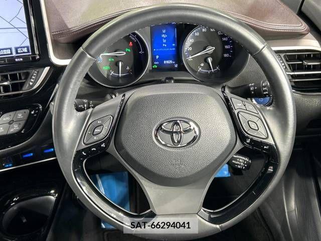 Toyota C-HR 2017-04 322963-11