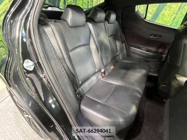 Toyota C-HR 2017-04 322963-9