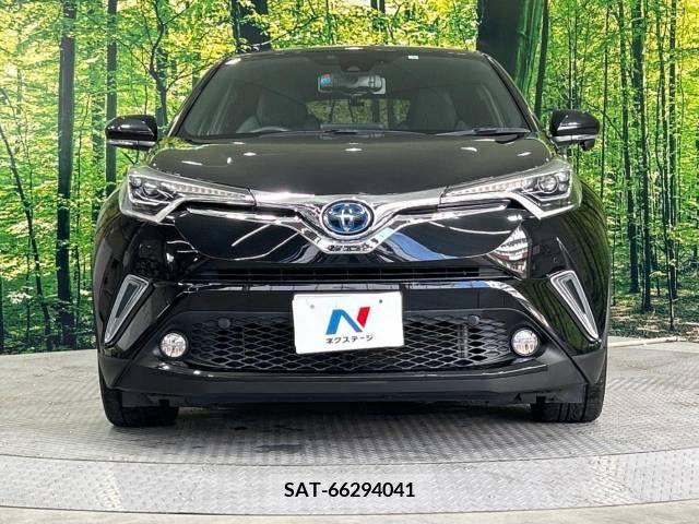 Toyota C-HR 2017-04 322963-14