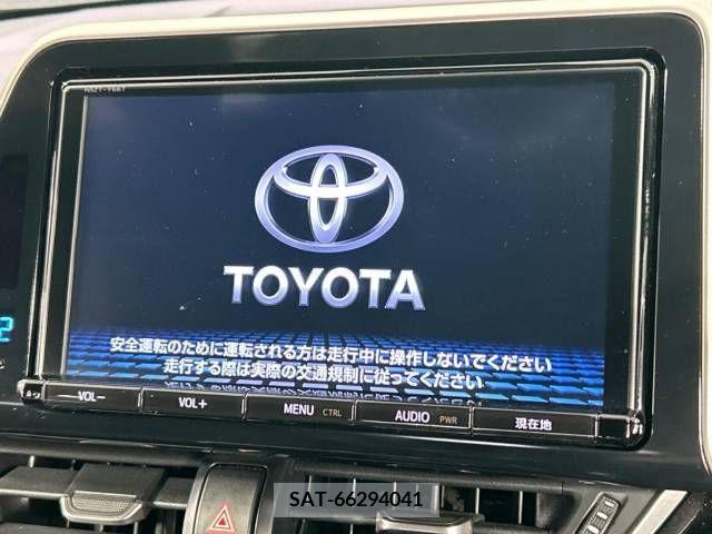 Toyota C-HR 2017-04 322963-2