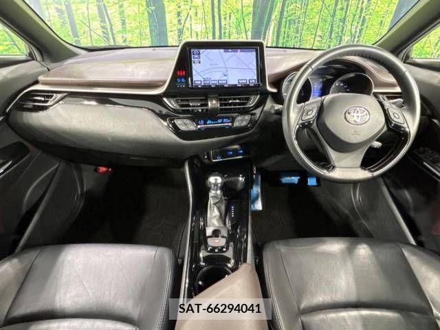 Toyota C-HR 2017-04 322963-1