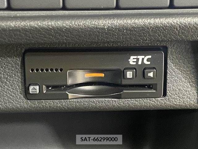 Suzuki X BEE 2019-07 223796-6