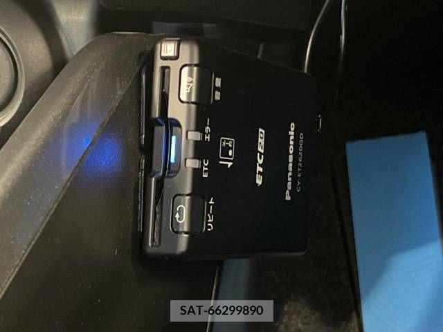 Suzuki SWIFT 2022-03 331245-4