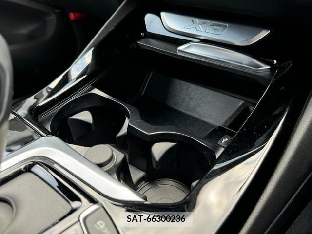 Bmw X3 2021-11 384685-19