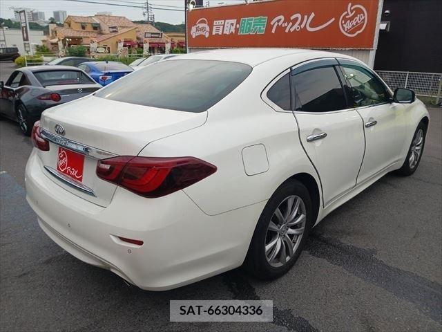 Nissan FUGA 2016-06 324779-14