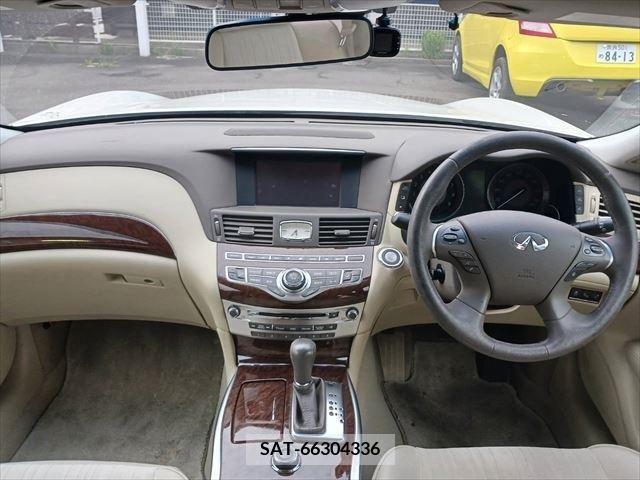 Nissan FUGA 2016-06 324779-1