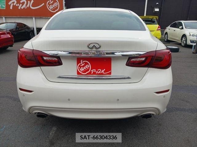 Nissan FUGA 2016-06 324779-15