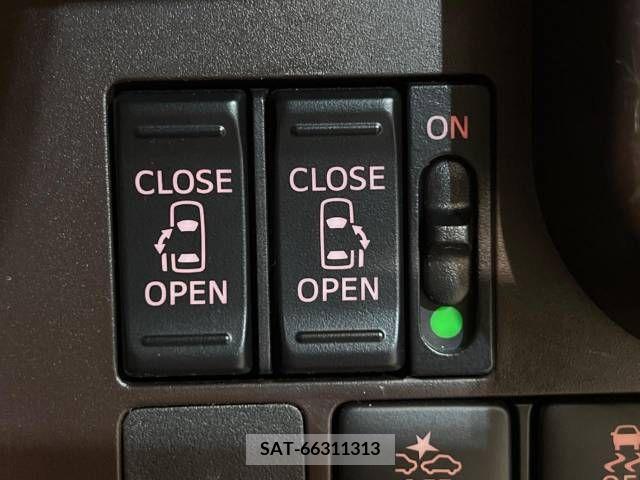 Toyota ROOMY 2020-03 283589-2