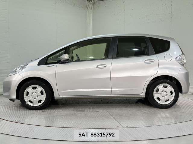 Honda FIT HYBRID 2012-02 297775-11