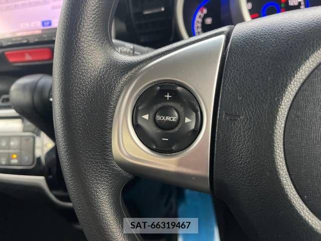 Honda N BOX CUSTOM 2015-04 256247-6