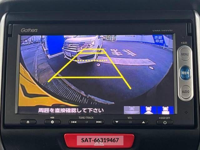 Honda N BOX CUSTOM 2015-04 256247-3