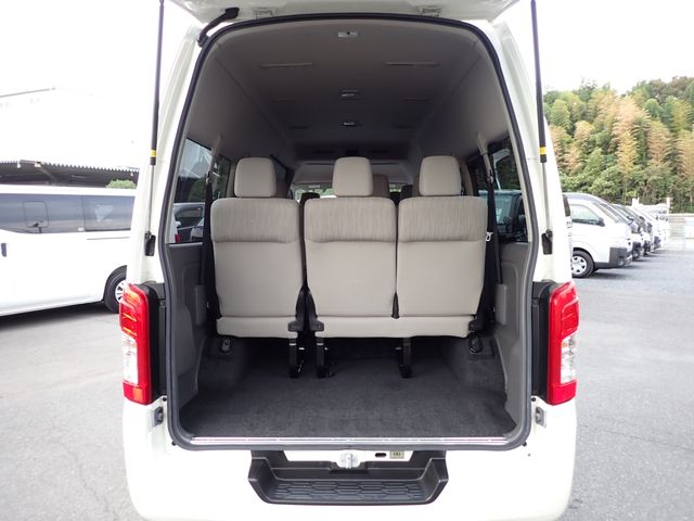 Nissan CARAVAN WAGON 2017-08 15111-5