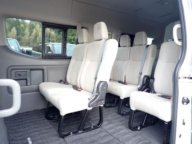 Nissan CARAVAN WAGON 2017-08 15111-25