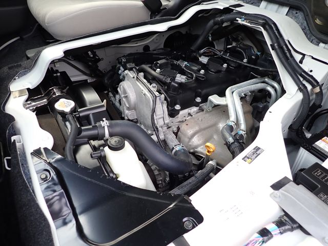 Nissan CARAVAN WAGON 2017-08 15111-29