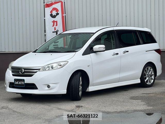 Nissan LAFESTA 2013-02 274085-3