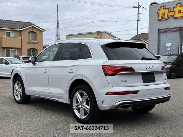 Audi Q5 2021-08 212967-7