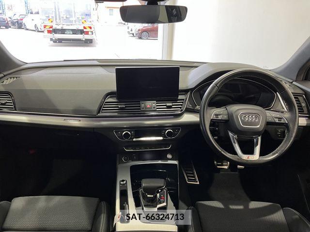Audi Q5 2021-08 212967-1