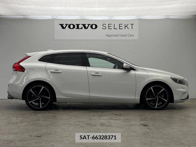 Volvo V40 2016-03 370214-18