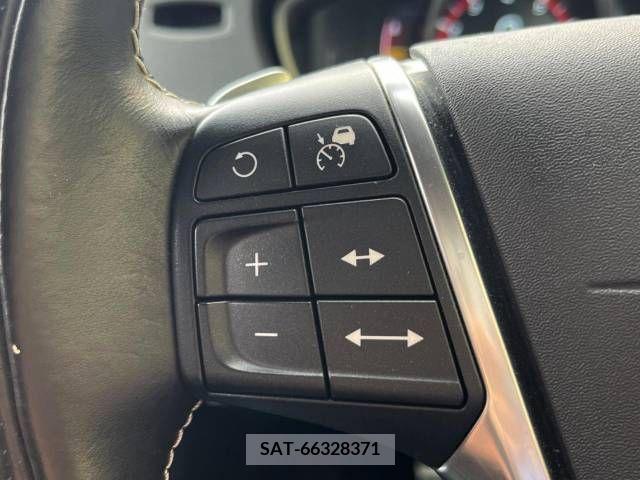 Volvo V40 2016-03 370214-6
