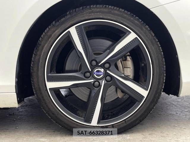 Volvo V40 2016-03 370214-13