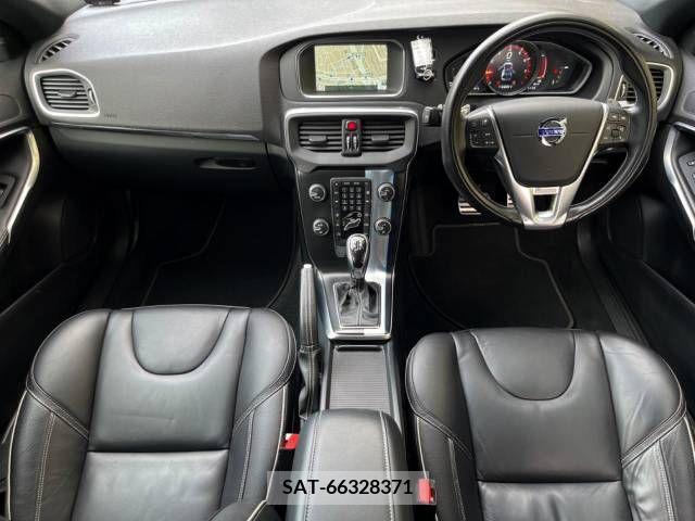 Volvo V40 2016-03 370214-1